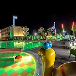 Nicholas Color Hotel